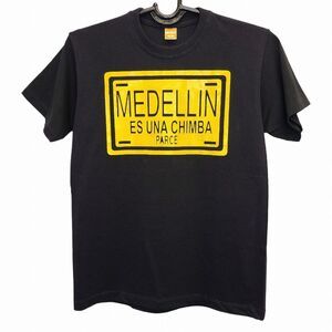 Medellin Es Una Chimba Colombia Black Yellow Short Sleeve Cotton Tshirt Womens M